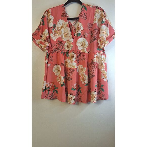 NWOT ENTRO V NECK FLORAL BABYDOLL RUFFLE TASSEL BOHO FLOWY TOP WOMEN SIZE MEDIUM - Picture 1 of 6